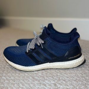 2016 Adidas Ultraboosts v2 - Navy - men size 12.5